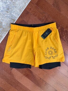 Roark Bommer 3.5” shorts. Gold. Large